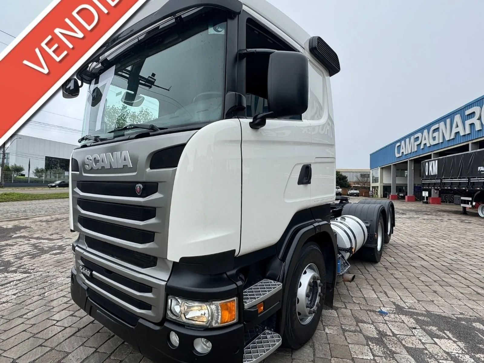 Caminhão Scania R440 6x2 2017, foto 1 de 3