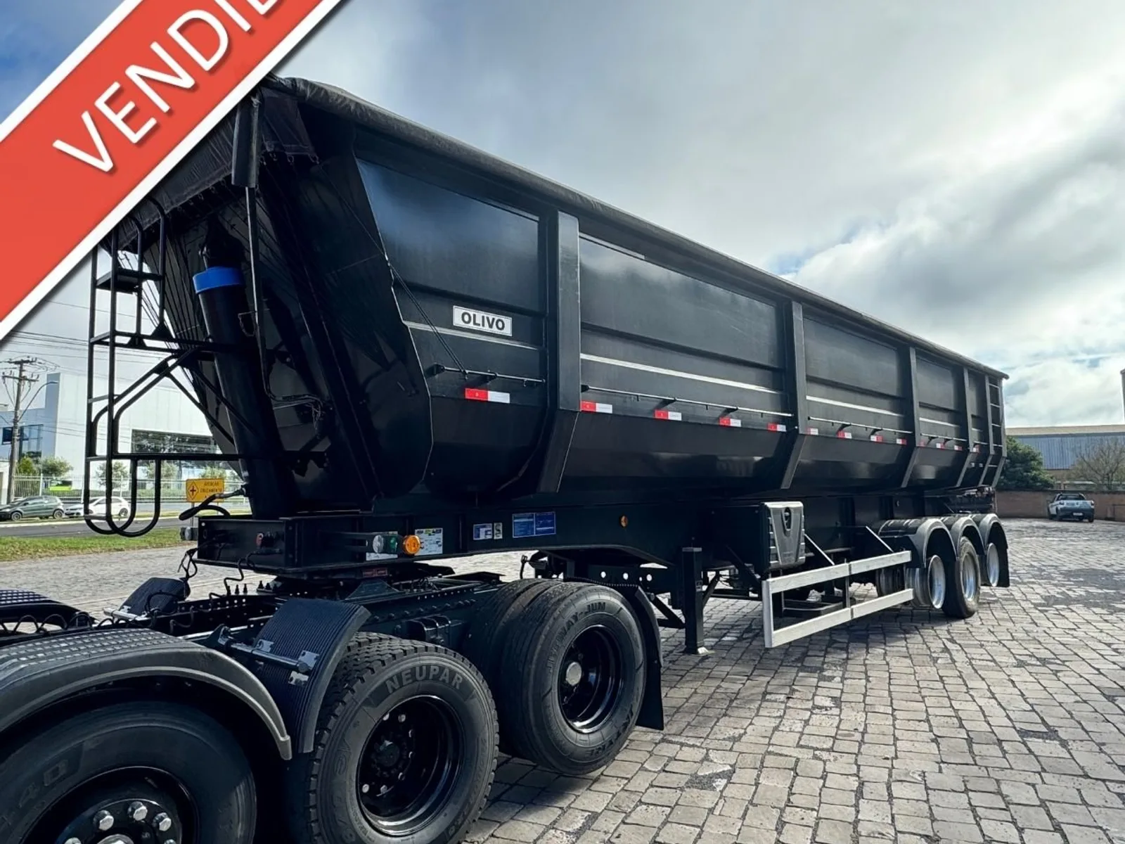 Carreta Caçamba Olivo Preta - 2024 (Vendida) 2024, foto 1 de 3