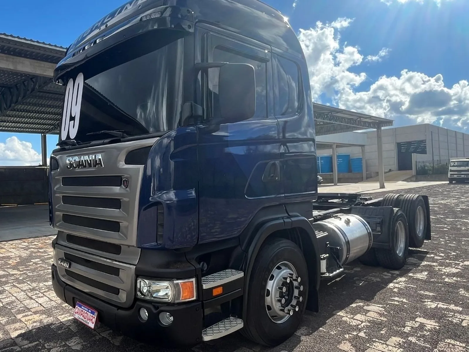 Caminhão Scania R420 Highline 2009, foto 1 de 3