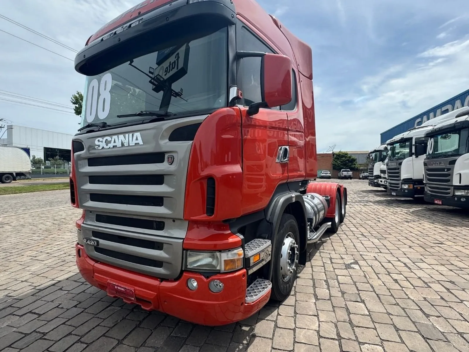 Caminhão Scania R420 6x2 2008, foto 1 de 3