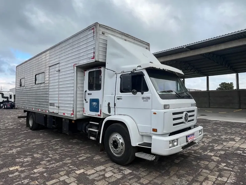 Caminhão Volkswagen 13.150 4x2 2002