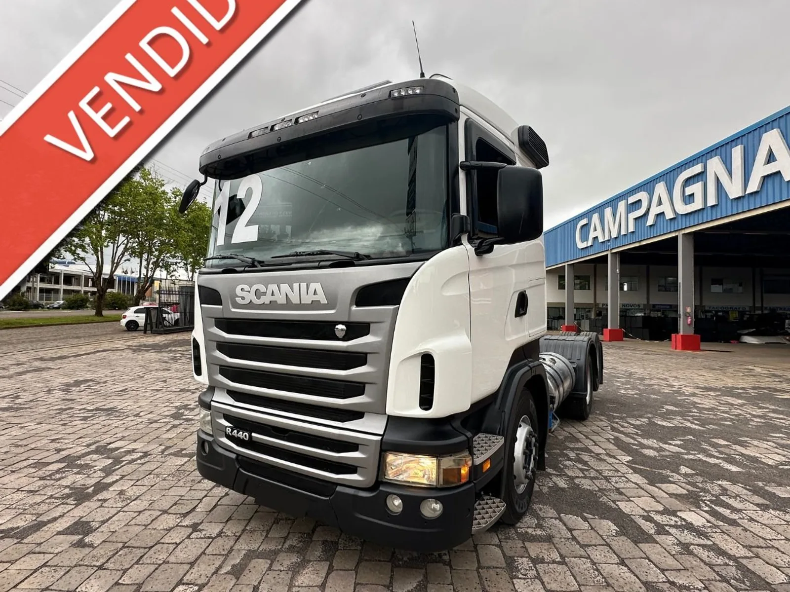 Caminhão Scania R440 6x2 2012, foto 1 de 3