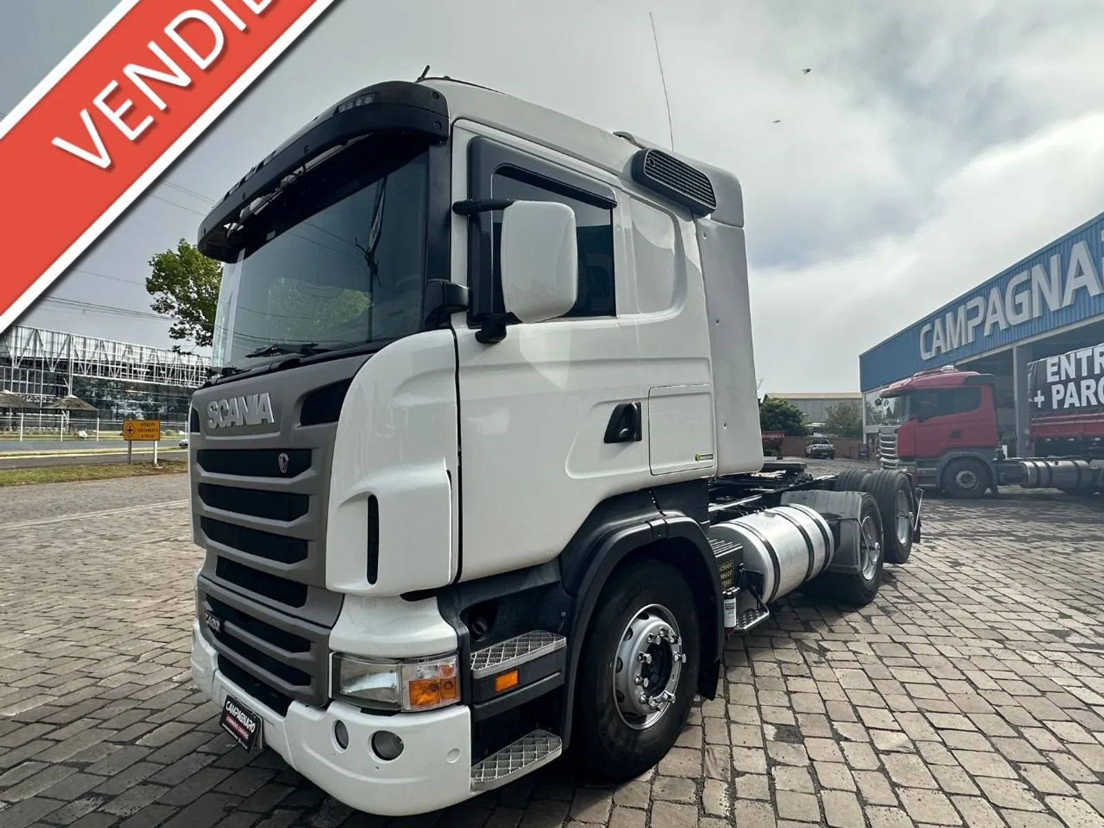 Caminhão Scania R420 6x2 2011, foto 1 de 3