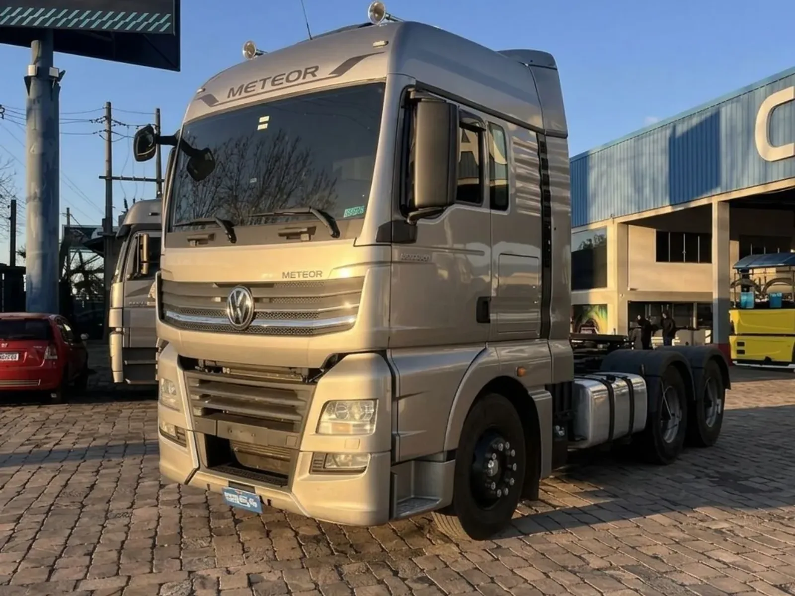 Caminhão Volkswagen Meteor 29.520 6x4 - 2022, foto 1 de 21