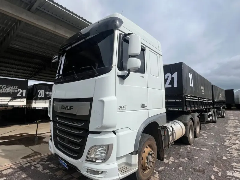 Caminhão Daf XF 530 6x4 - 2021