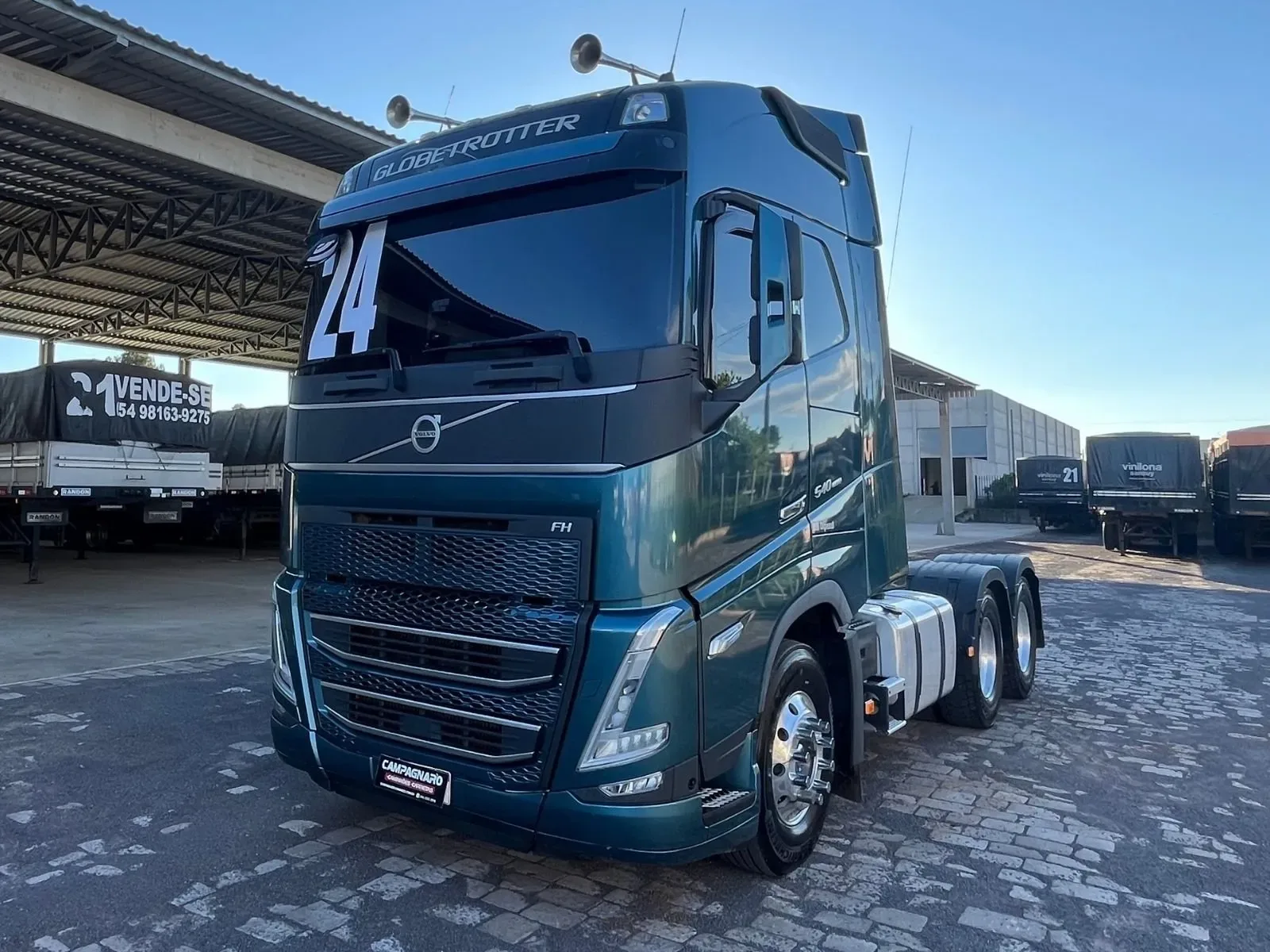 Caminhão Volvo FH 540 6x4 - 2024, foto 1 de 19