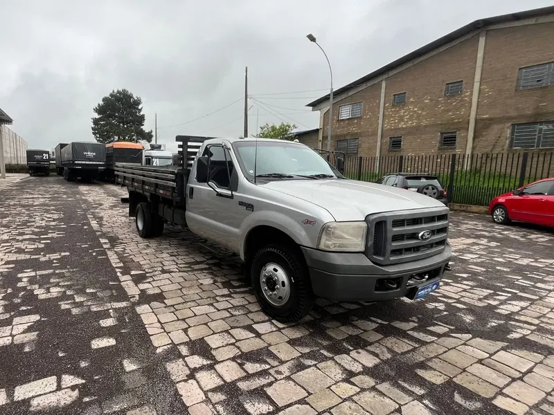 Caminhão Ford F4000 4x4 - 2010