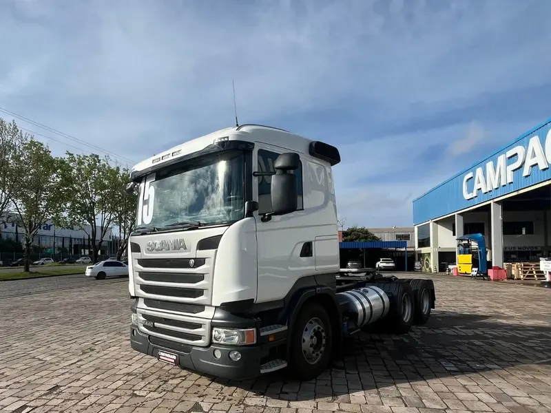 Caminhão Scania R440 6x2 - 2015