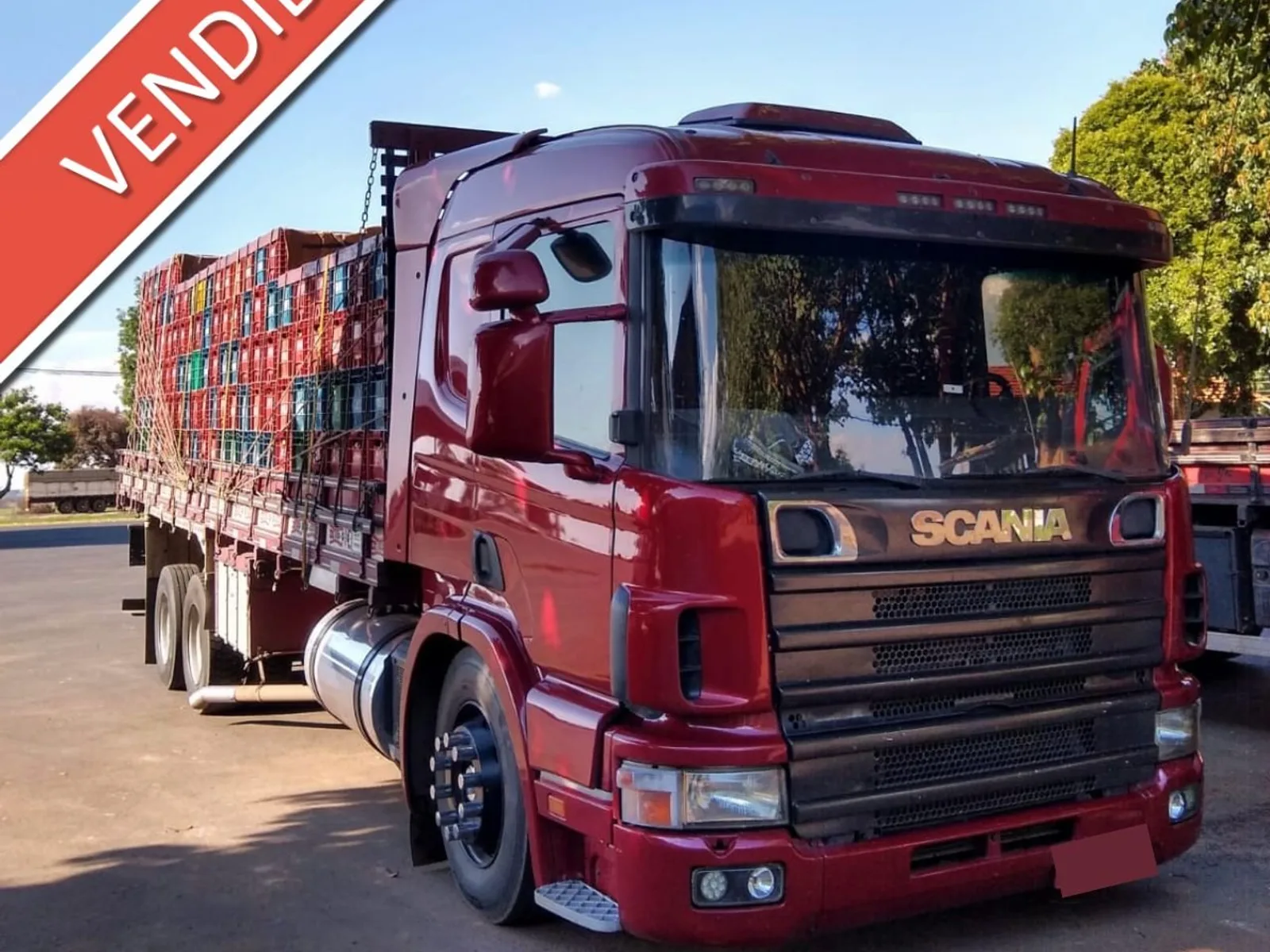 Caminhão Scania P260 6x2 2000, foto 1 de 3
