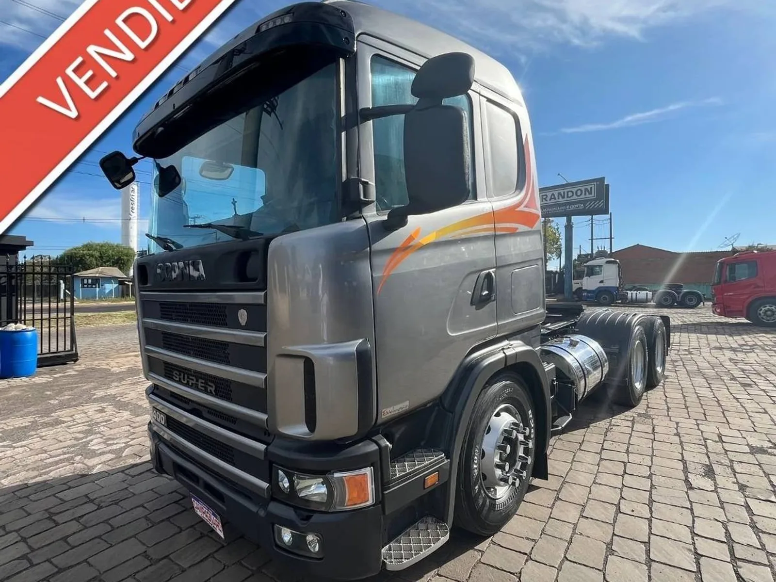 Caminhão Scania G400 Eletrônico 6x2 2004, foto 1 de 3