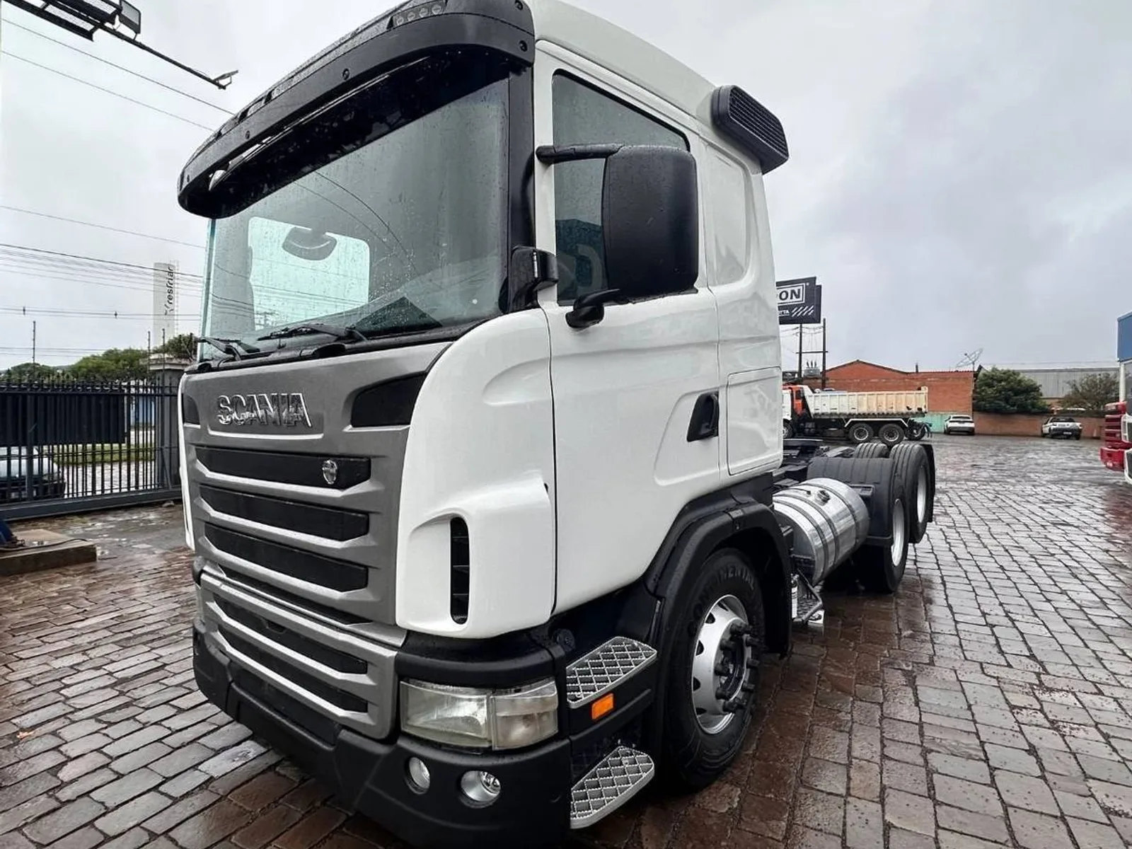 Caminhão Scania G380 Revisado 6x2 2010, foto 1 de 3